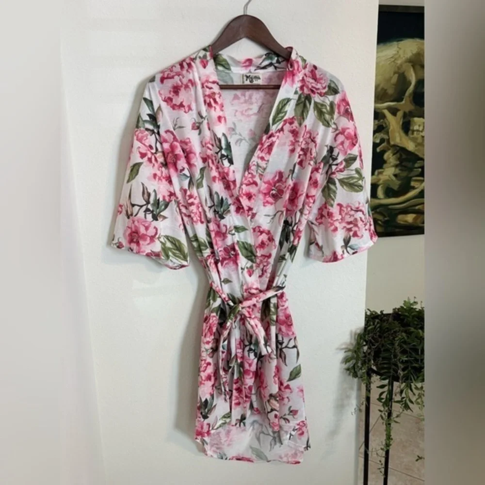 Show Me Your Mumu Floral Robe - Picture 1 of 3
